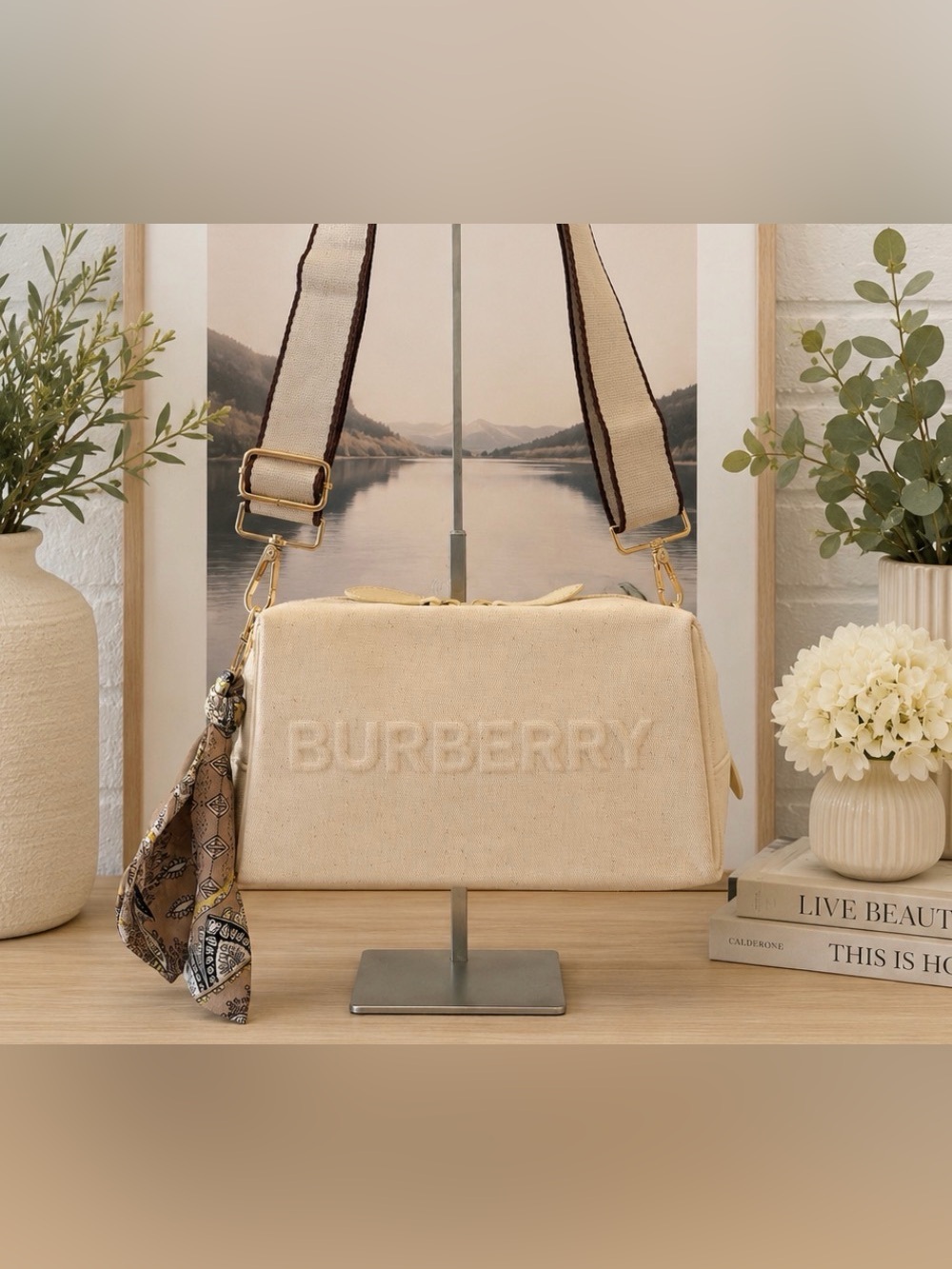 Burberry Cream Cosmic/Beauty Bag GWP item NWOT